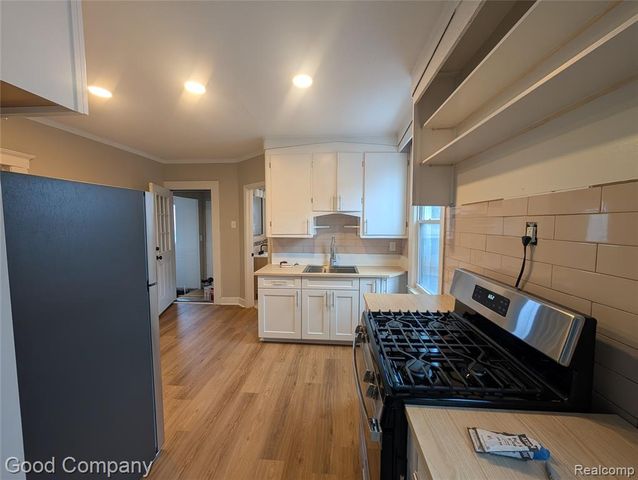 11523 Fleming Street, Hamtramck, MI 48212