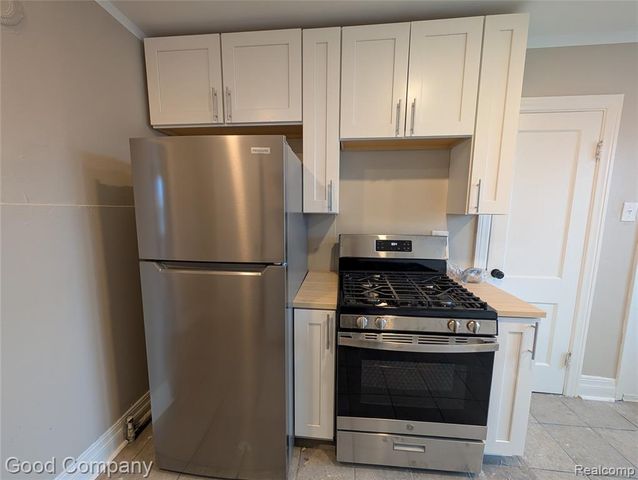 11523 Fleming Street, Hamtramck, MI 48212