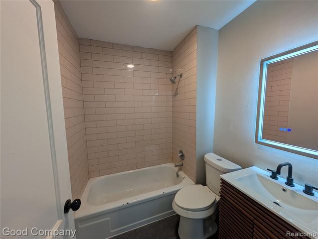 11523 Fleming Street, Hamtramck, MI 48212