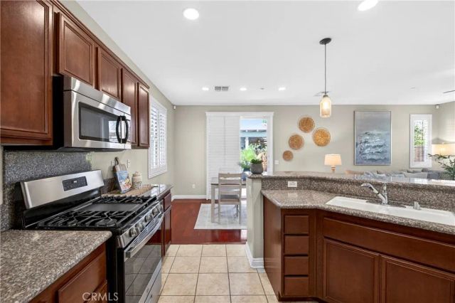 10983 Cedarhurst, Riverside, CA 92503