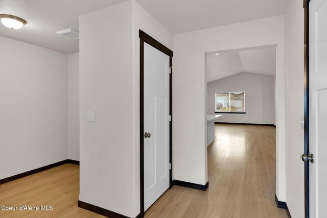 6208 W Bowmore LN, Rathdrum, ID 83858