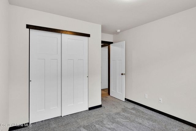 6208 W Bowmore LN, Rathdrum, ID 83858