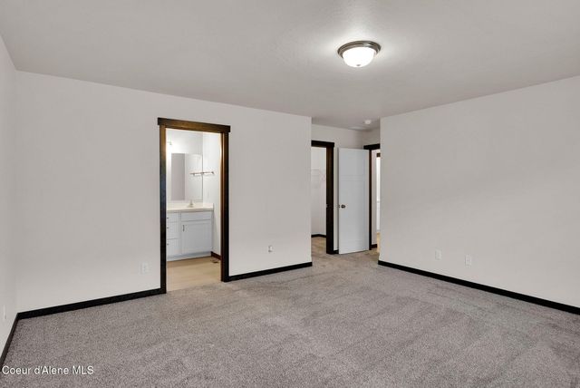 6208 W Bowmore LN, Rathdrum, ID 83858