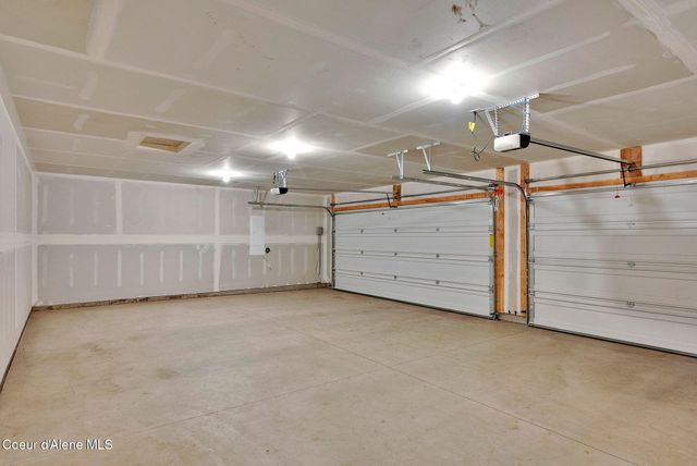 6208 W Bowmore LN, Rathdrum, ID 83858