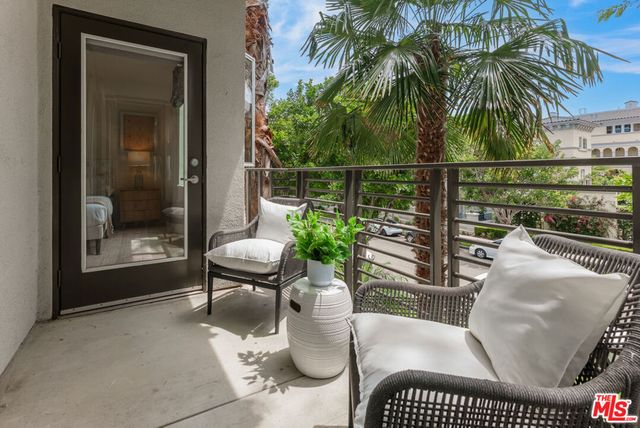 6400 Crescent Parkway 202, Playa Vista, CA 90094