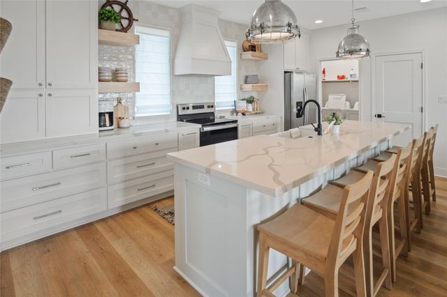 960 S Sage Road, Crystal Beach, TX 77650