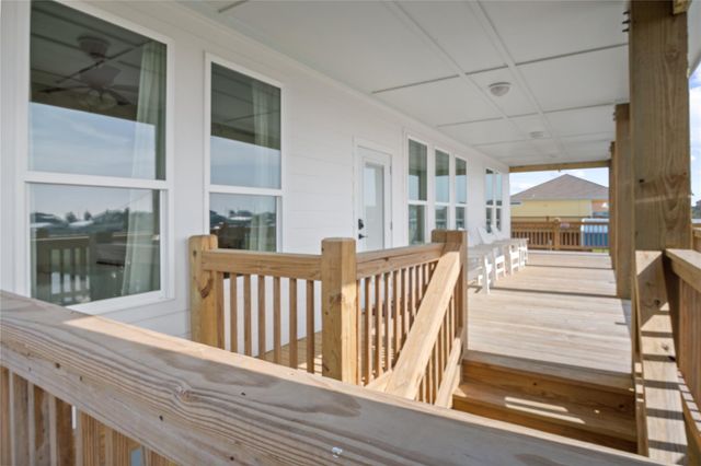960 S Sage Road, Crystal Beach, TX 77650