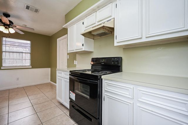 6634 Bridgegate Drive, Spring, TX 77373