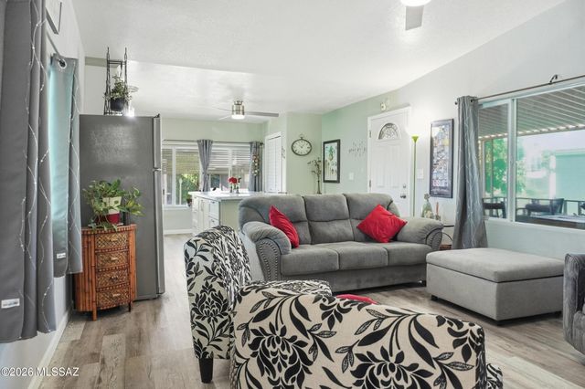 3411 S Camino Seco Unit 328, Tucson, AZ 85730