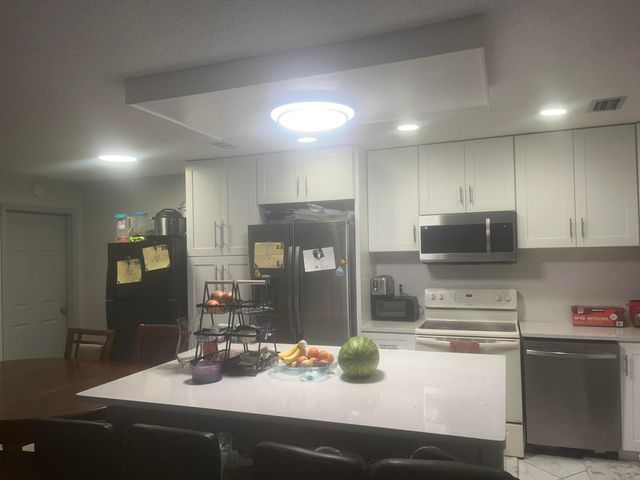 1322 Pines Lane, West Palm Beach, FL 33415