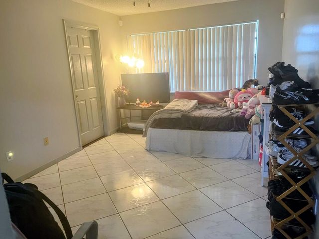 1322 Pines Lane, West Palm Beach, FL 33415