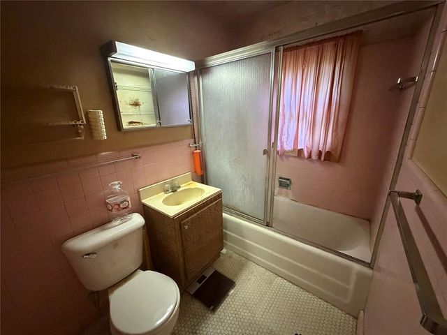 525 SW 35th Street, Oklahoma City, OK 73109