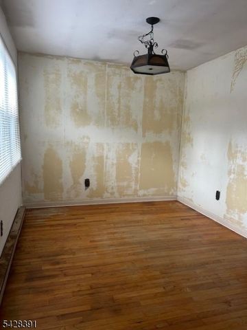 15 Carl Walsh Rd, Franklin Boro, NJ 07416