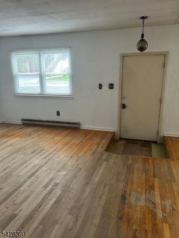 15 Carl Walsh Rd, Franklin Boro, NJ 07416