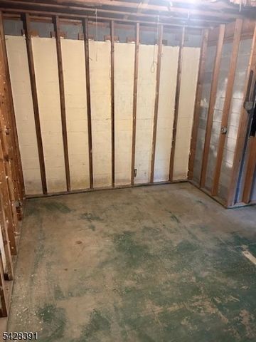 15 Carl Walsh Rd, Franklin Boro, NJ 07416