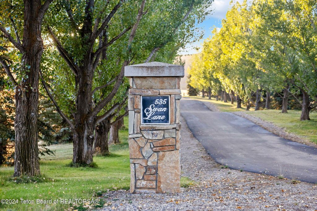 535 SWAN LANE, Irwin, ID 83428 photo 4