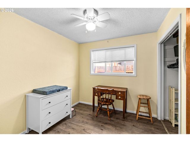 1590 SCANDIA St, Eugene, OR 97402