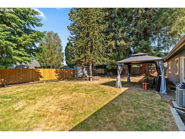 1590 SCANDIA St, Eugene, OR 97402