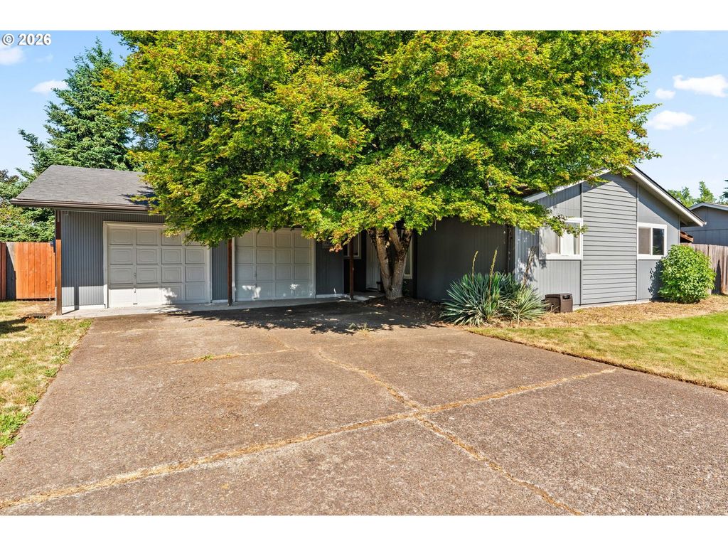 1590 SCANDIA St, Eugene, OR 97402