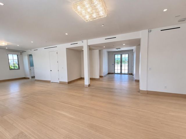 247 Worth Avenue Penthouse, Palm Beach, FL 33480