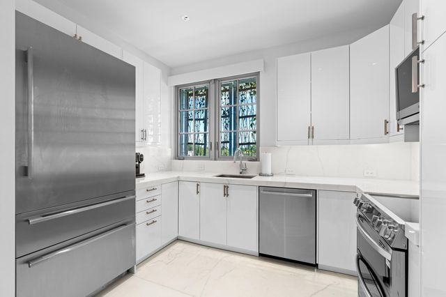 247 Worth Avenue Penthouse, Palm Beach, FL 33480