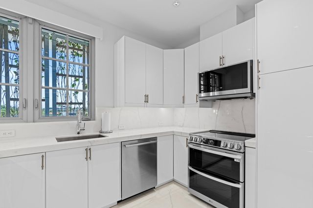 247 Worth Avenue Penthouse, Palm Beach, FL 33480