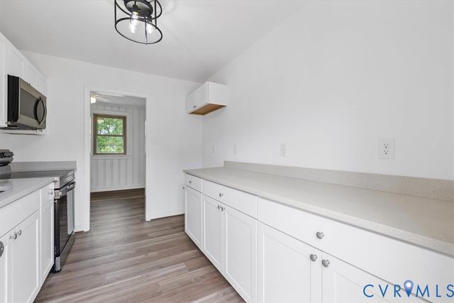 2244 Lakeview Dr, Powhatan, VA 23139