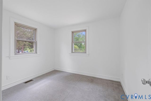 2244 Lakeview Dr, Powhatan, VA 23139