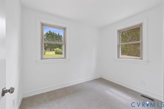 2244 Lakeview Dr, Powhatan, VA 23139