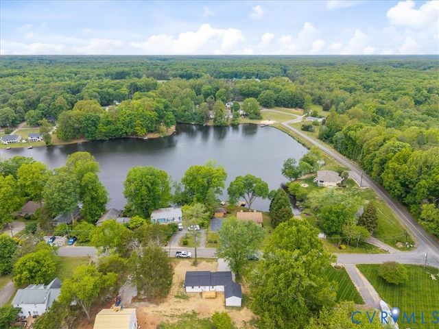 2244 Lakeview Dr, Powhatan, VA 23139