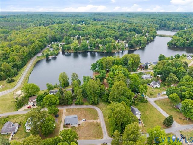 2244 Lakeview Dr, Powhatan, VA 23139