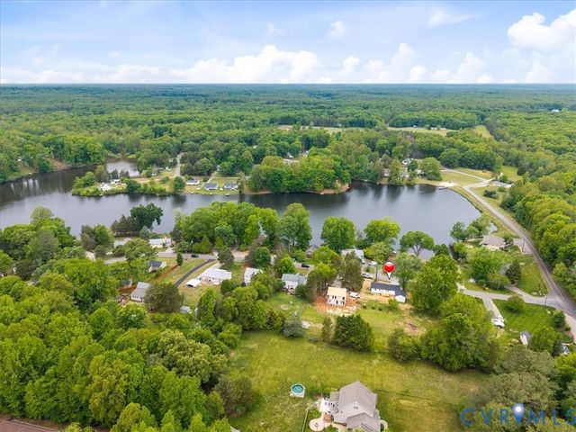 2244 Lakeview Dr, Powhatan, VA 23139