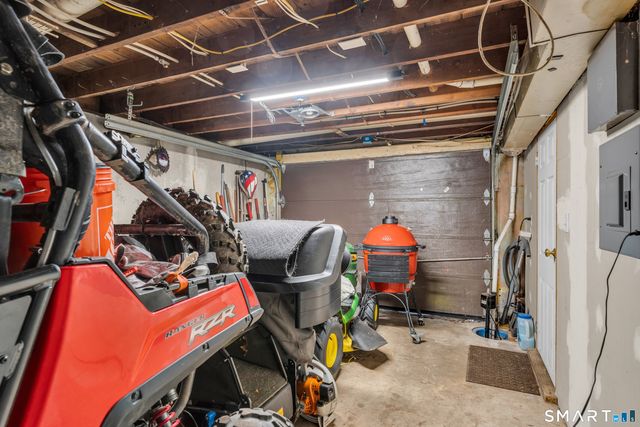 27 Linda Avenue, Montville, CT 06382