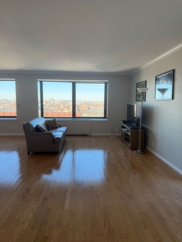 85 East India Row 17B, Boston, MA 02110