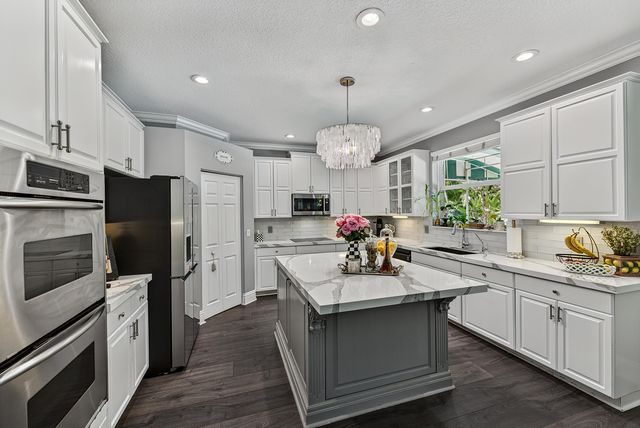 522 CYPRESS GREEN Circle, Wellington, FL 33414