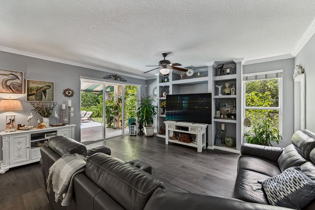 522 CYPRESS GREEN Circle, Wellington, FL 33414
