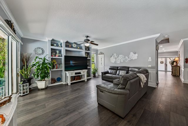 522 CYPRESS GREEN Circle, Wellington, FL 33414