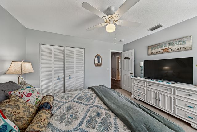 522 CYPRESS GREEN Circle, Wellington, FL 33414