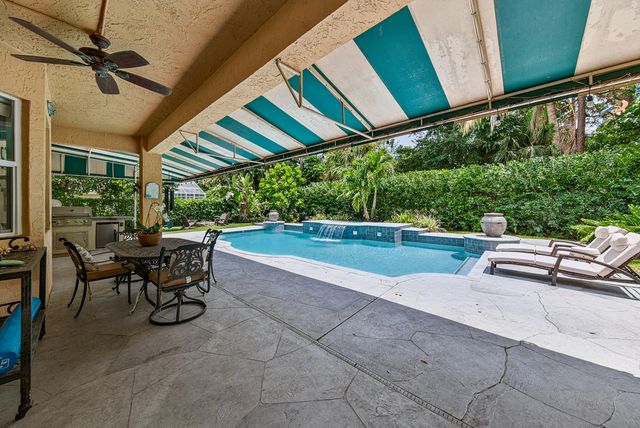 522 CYPRESS GREEN Circle, Wellington, FL 33414
