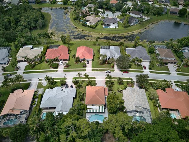522 CYPRESS GREEN Circle, Wellington, FL 33414