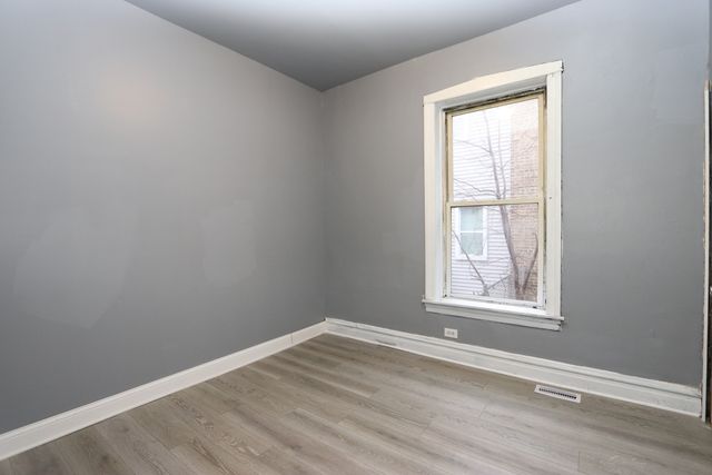 7414 S Harvard Avenue 1st, Chicago, IL 60621