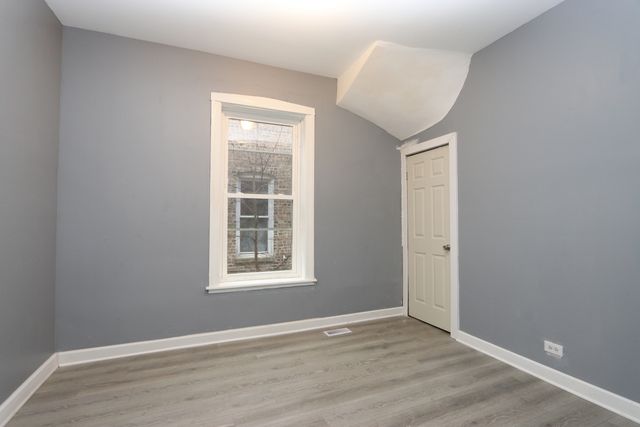 7414 S Harvard Avenue 1st, Chicago, IL 60621