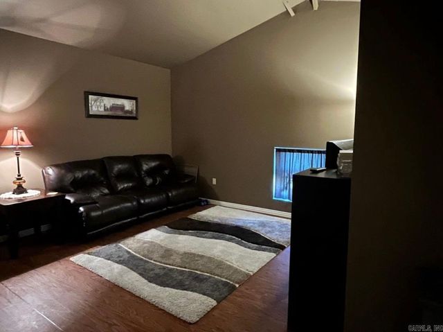 245 Kayla Lane, Lonoke, AR 72086
