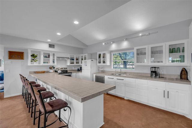 1100 Long Mountain DR, Burnet, TX 78611