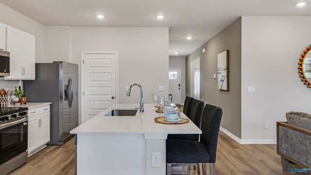 3354 Feldspar Drive SW, Limestone, AL 35756