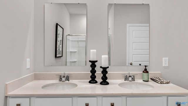 3354 Feldspar Drive SW, Limestone, AL 35756