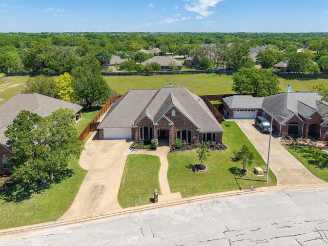 3710 Williams Trace Drive, Bryan, TX 77808