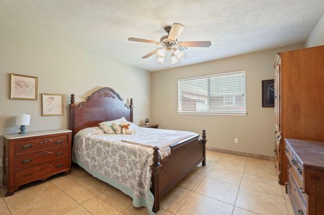 3710 Williams Trace Drive, Bryan, TX 77808