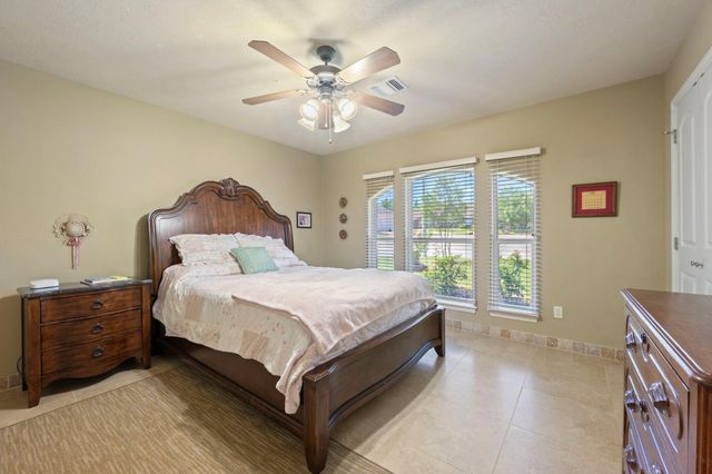 3710 Williams Trace Drive, Bryan, TX 77808