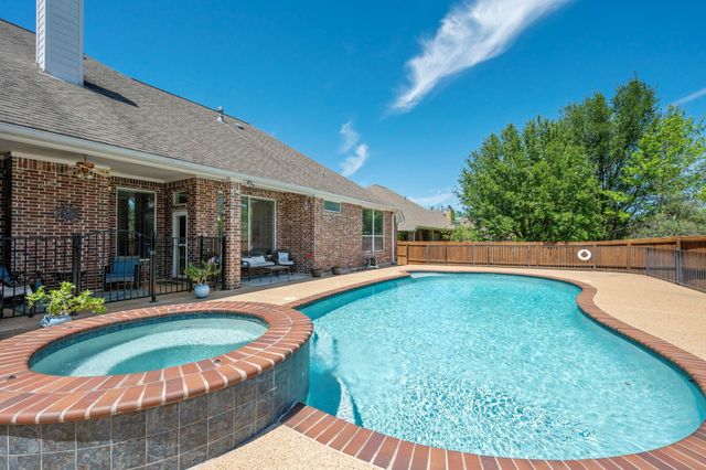 3710 Williams Trace Drive, Bryan, TX 77808